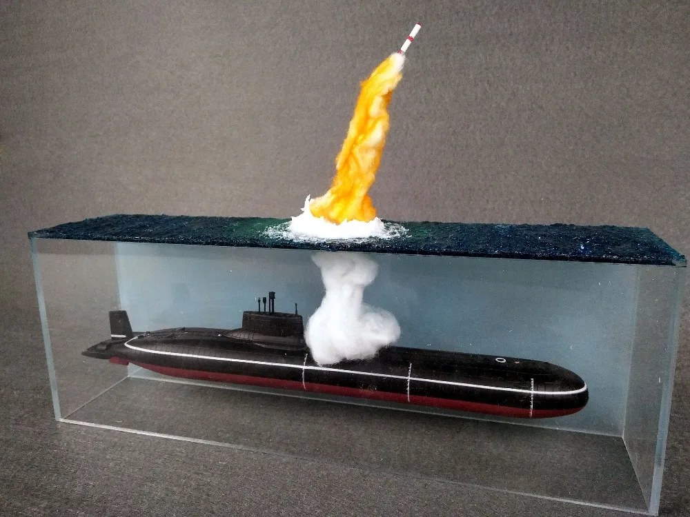

1:700 Diorama Former Soviet Navy Typhoon-class Missile Launch Scene Exquisite Miniature Scale Model Crafts