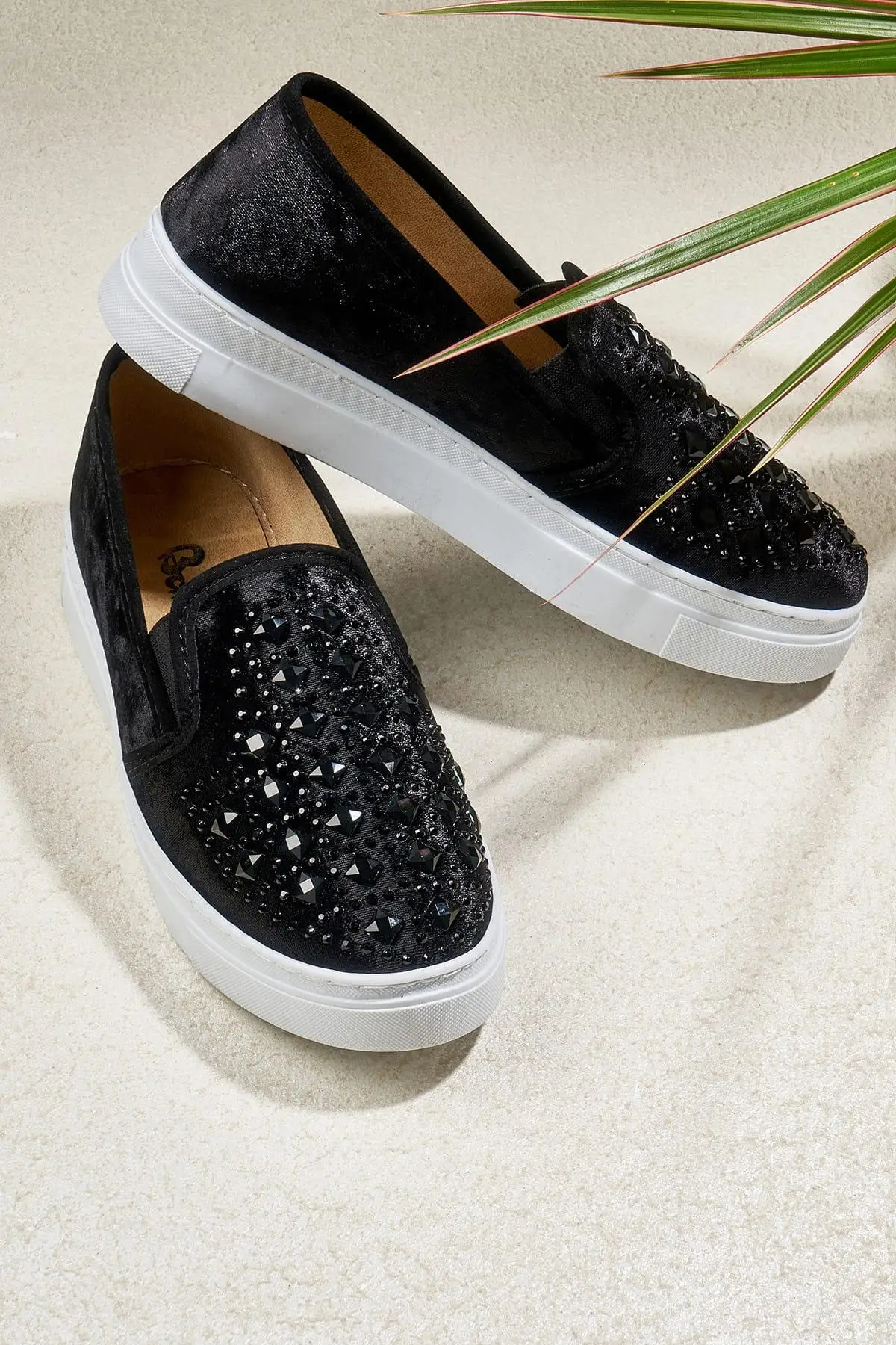 

Bambi Black Women Sneaker H0516014072