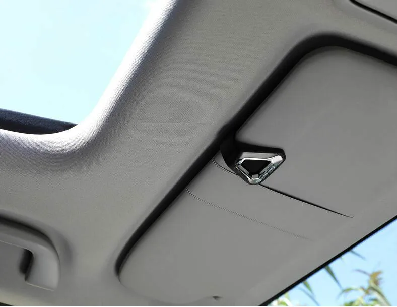 Black with silver Автомобильный освежитель воздуха твердый парфюм воздушный зажим для Освежителя для солнцезащитного козырька Мужские украшения авто аромат духи интерьерные аксессуары - Название цвета: Black with silver