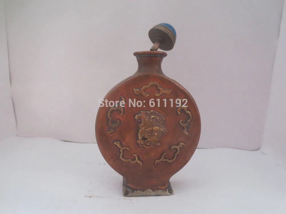 

Antique Imitation Metal craft Hand carved brass snuff bottle Chinese folk art
