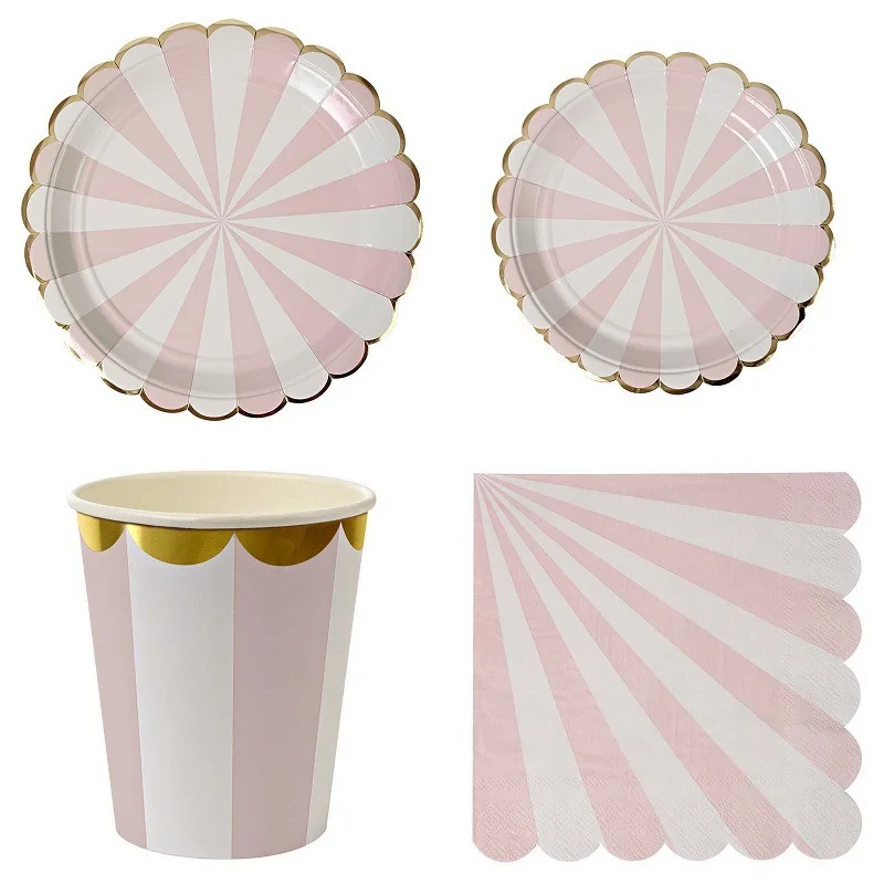 FANLUS Party Disposable Set 16 Dinner Plates and 8 Paper cups Napkins 20 Count Heavyweight Paper Plates for Upscale Wedding  (4)