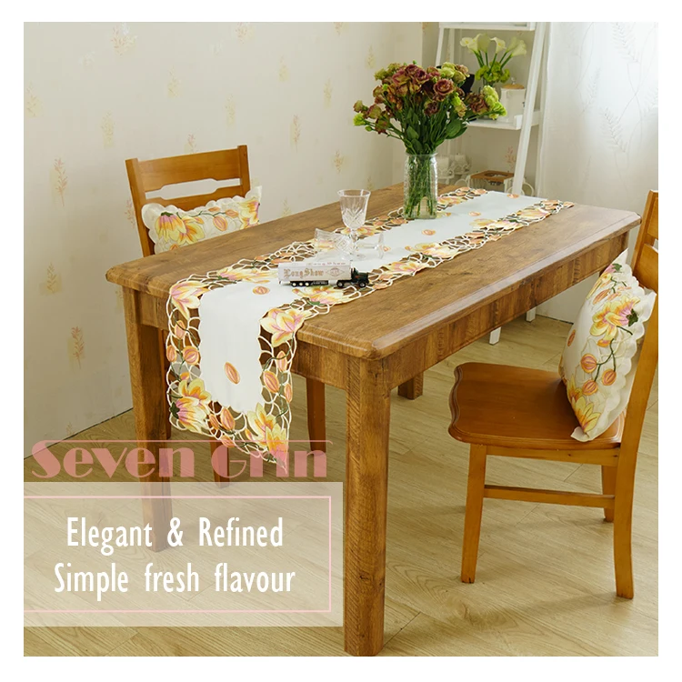 Yellow table runner (1)