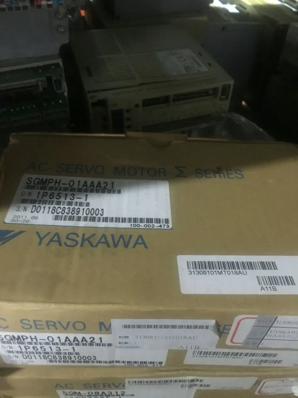 

Servo motor SGMPH-01AAA21 , Original new within box , 12 months warranty , fastly shipping
