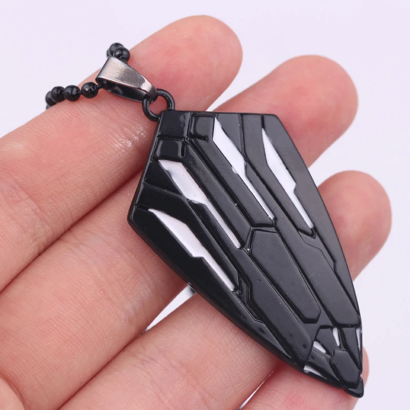 

Drop Shipping Mar Avengers Captain America New Shield Necklace For Men Women Infinity War Necklaces Pendants Free Shipping