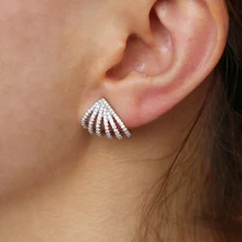 Новейший дизайн, высокое качество, маленькие серьги-гвоздики в форме раковины для женщин, модные золотые трендовые этнические романтичные серьги