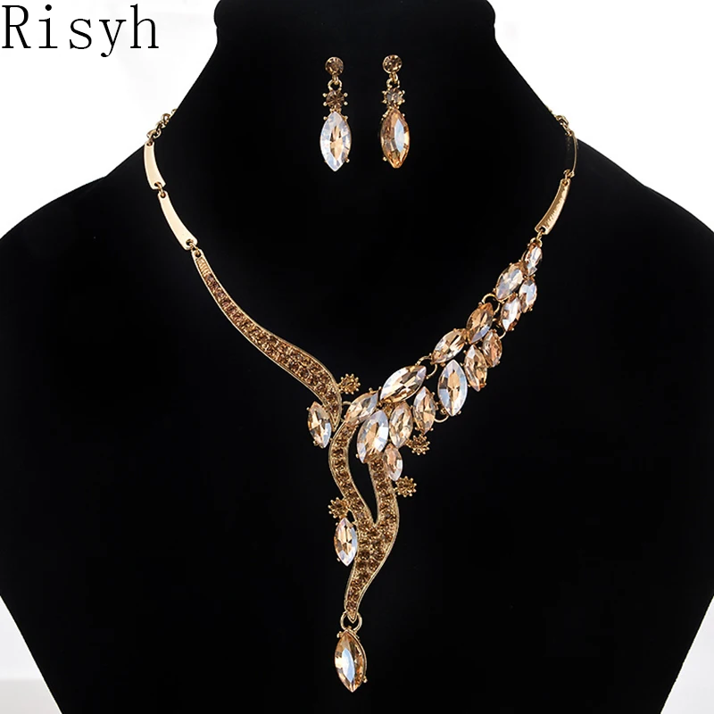

Risyh Fashion temperament horse eye necklace Y-type simple necklace simple suit