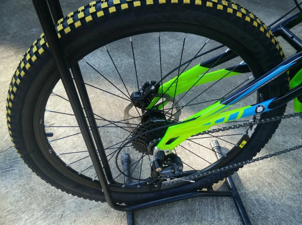 Top Green color  DH 24/27/30 speed  bike  Soft-tail frame  Downhill   26*2.35 tires  mountain  bike  Hydraulic braks bicycle 17