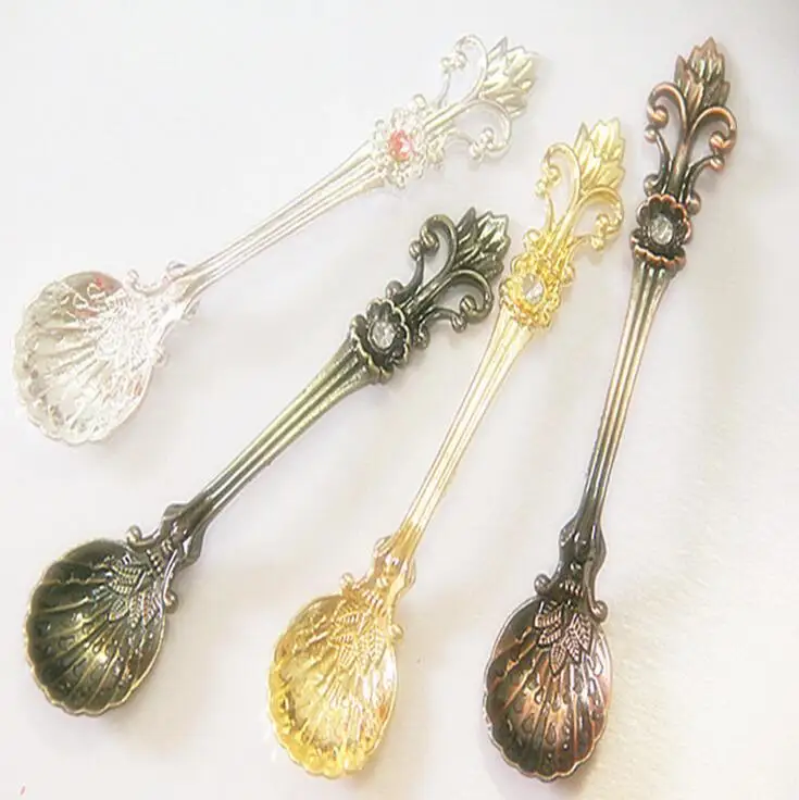 

creative vintage carved coffee tea ice cream measuring Spoon metal for wedding birthday tea party favor decoration Wh