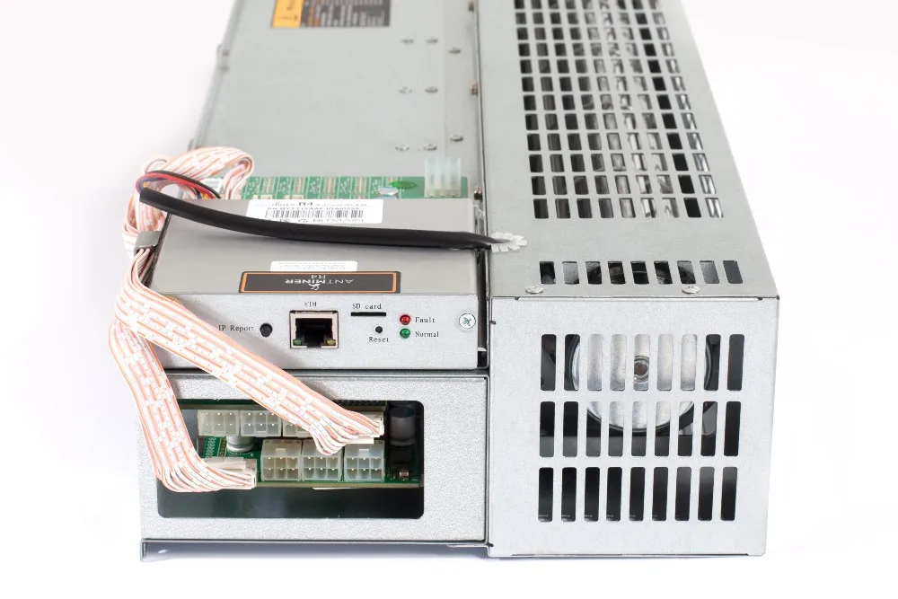 Используйте Майнер d Asic Antminer R4 8TH/s тихий предназначен для домашнего использования