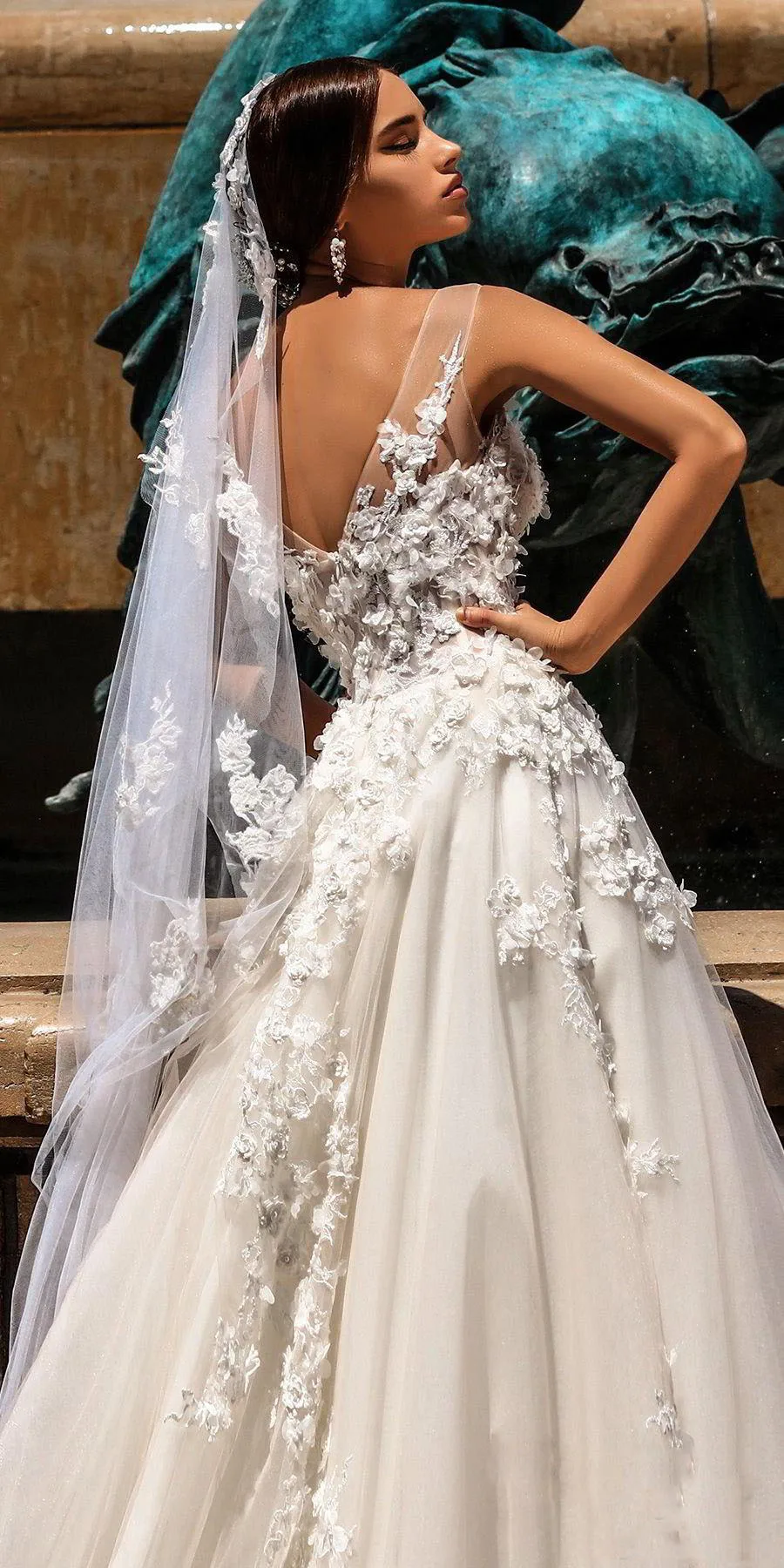 2018-gorgeous-spring-3d-floral-line-wedding-dresses-sheer-neck-floor-length-beach-wedding-dress-sexy-back-boho-bridal-gowns