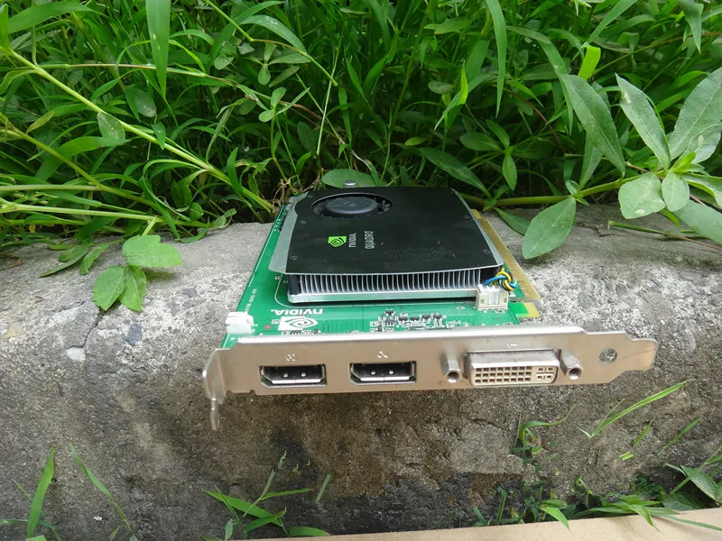  Free shipping 90% for new original for Quadro FX580 512MB 128bit Desktop Graphics 