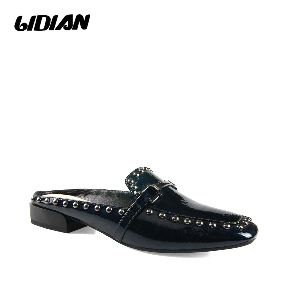 square low heel slides