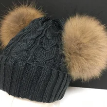 Кабель Вязание Для женщин шляпа с мех енота пом Англичане теплые зимние красочные хип-хоп Для мужчин Кепки женщина шляпа