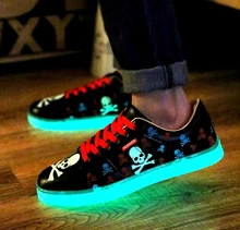 Size 35-44 New Emitting Luminous Skull shoes Men Women Valentine Casual Shoes Lace-up Flats Man Shoes