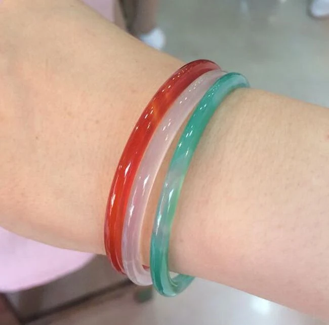 

natural fine red white green chalcedony bracelet very thin round transparent three-color fashion jewelry JADES jewelry