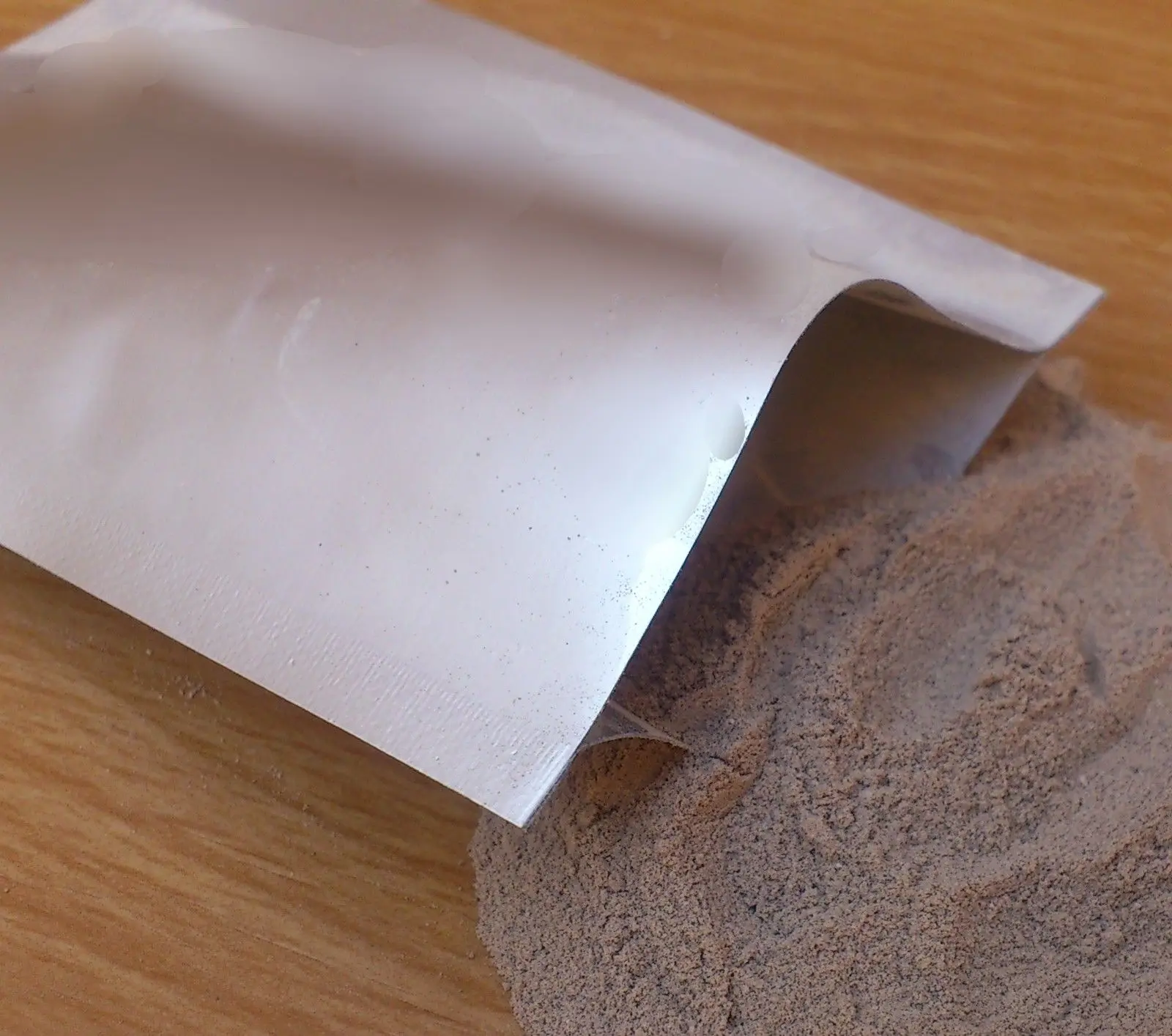 

RHASSOUL / GHASSOUL MOROCCAN CLAY FOR HAIR BODY FACE - ORGANIC - ECOCERT - 100g Free Shipping