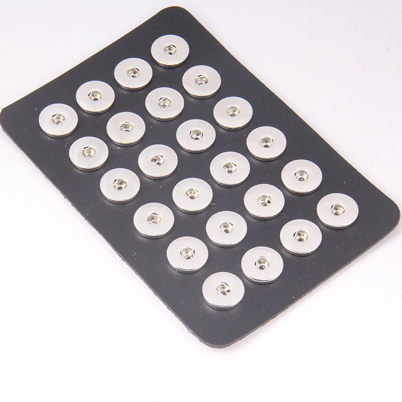 snap button display 5.jpg