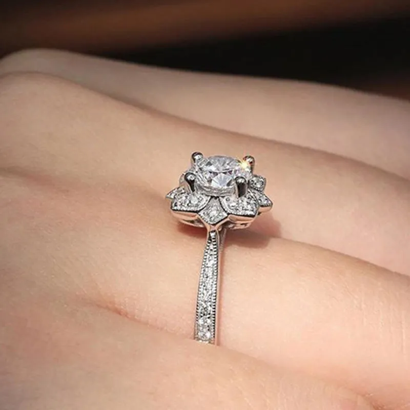 

Creative new delicate flower type zircon ladies ring wedding engagement ring woman gift jewelry