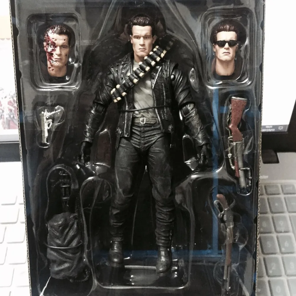 

Terminator 2: Judgment Day T-800 Arnold Schwarzenegger PVC Action Figure Collectible Model Toy 7" 18cm