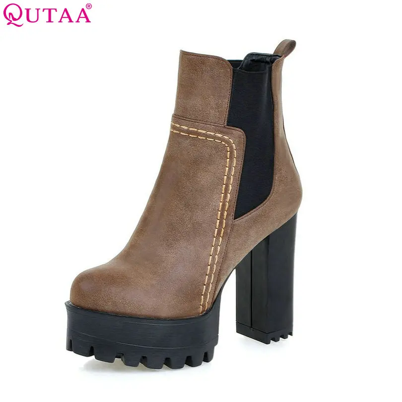 Koop QUTAA Black Punk PU leather Retro Vierkante Hoge Hak Enkellaarsjes Ronde Neus Stevige Slip Op Vrouwen Motorlaarzen Maat 34 43