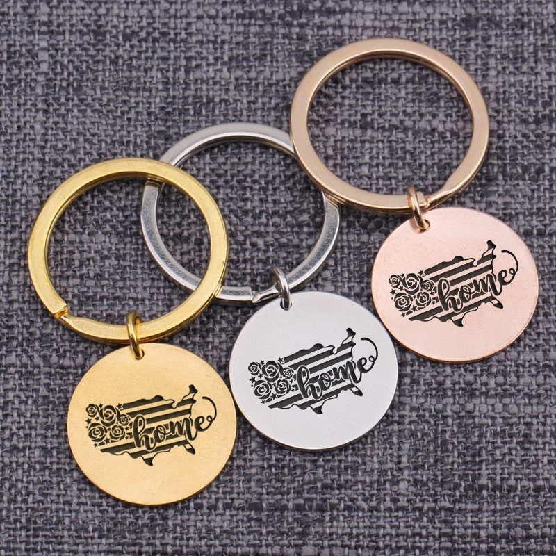 

Map Engraving Couples Present Long Distance Relationship USA Map Keychain Boyfriend Gift Keyrings Creative Key Holder Jewelry