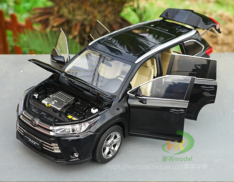 1/18 все новые TOYOTA Highlander литая модель автомобиля SUV игрушки для детей рождественские подарки коллекция с новой коробкой