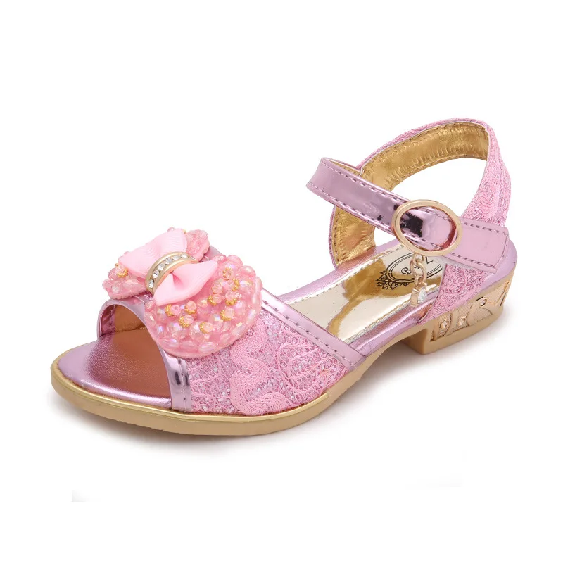 Летние сандалии для девочек кожи с кружевным рисунком; платье принцессы для девочек; модная обувь, украшенная бусинами и бантом вечерние танцевальные Детские босоножки, детская обувь - Цвет: Розовый
