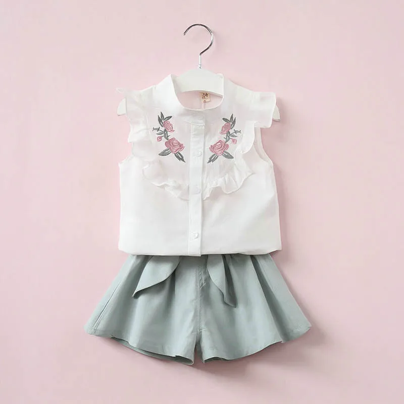 Hurave 2017 summer Korean baby girls clothing set children heart shirt+bow shorts suit 2pcs kids floral bow clothes set suit HTB1Uih7QFXXXXcEaXXXq6xXFXXXQ - Hurave 2017 summer Korean baby girls clothing set children heart shirt+bow shorts suit 2pcs kids floral bow clothes set suit