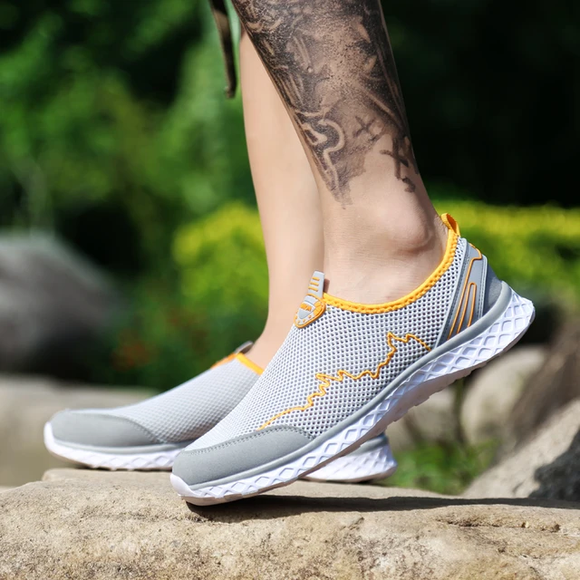 MAISMODA New Summer Outdoor Shoes Men Women Light Mesh Running Shoes Athletic Sport Shoes Creek Beach Quick Dry Breathable 36-46