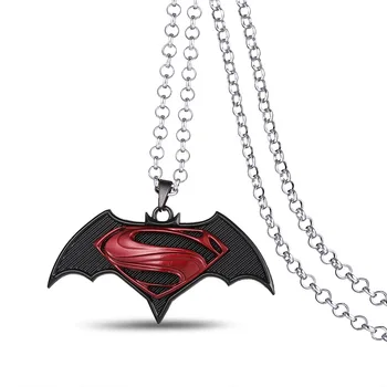 

DC Justice League Batman Vs Superman Necklace Keychain Figure Model Toys