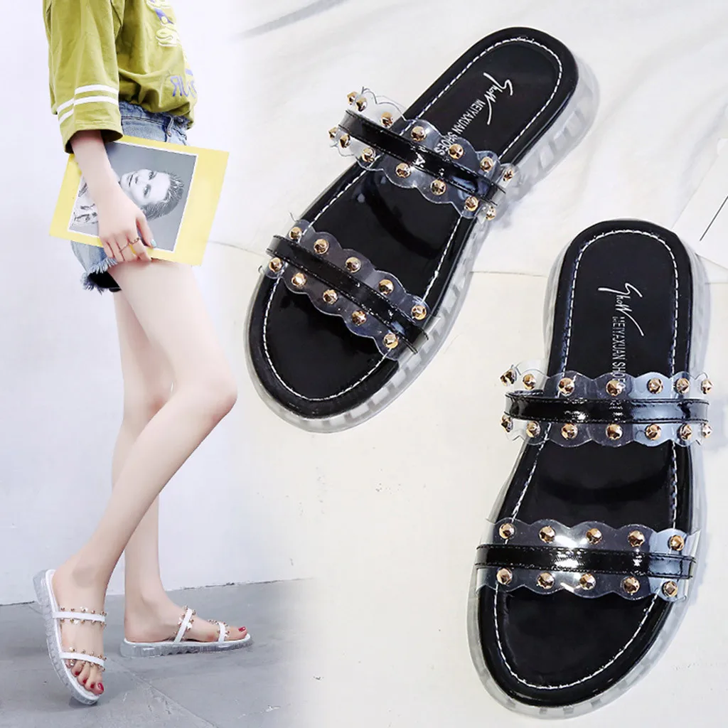 

Slippers Summer Rivets Transparent Flat-Bottomed Slippers Sandals Roman Shoes Breathable Non-slip Shoes Sandalia Feminino