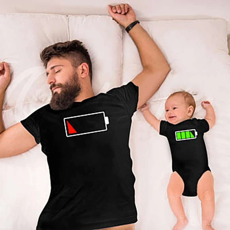 

Family Matching Tops Clothes Charging Clothes Funny Summer Baby Boy Girl Cotton Cartoon Print Short Sleeve Romper T-shirt Father