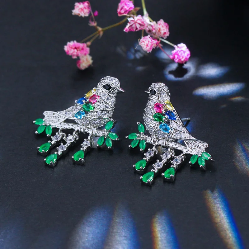 CWWZircons Lucky Animal подарок ювелирные изделия элегантные красочные кубического циркония стерлингового серебра 925 серьги-капли в форме птицы для женщин CZ101