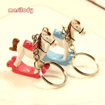 

100pcs/Lot Cockhorse Keychain Wooden Horse Key Chain Wedding Gifts Keyring Sweet Gift Key Ring Handbag Decorations