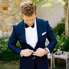 Голубой блейзер с отворотом и двумя кнопками Custome Homme, модные мужские костюмы, официальные офисные деловые костюмы(пиджак+ брюки+ Боуи+ носовые платки