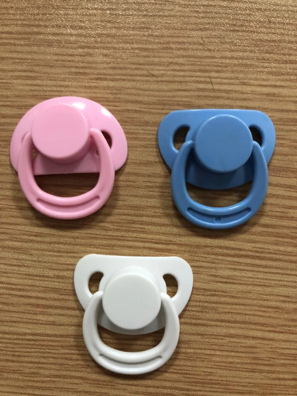 

20 pcs / lot magnet dummy for reborn baby dolls handmade DIY dummy nipples magnetic dummy suitable for dolls with magnet mouth