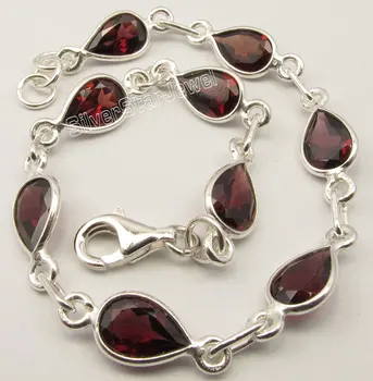 

Chanti International . RED GARNET FACETED Gem Bracelet 21.2 CM 7.4 Grams NEW
