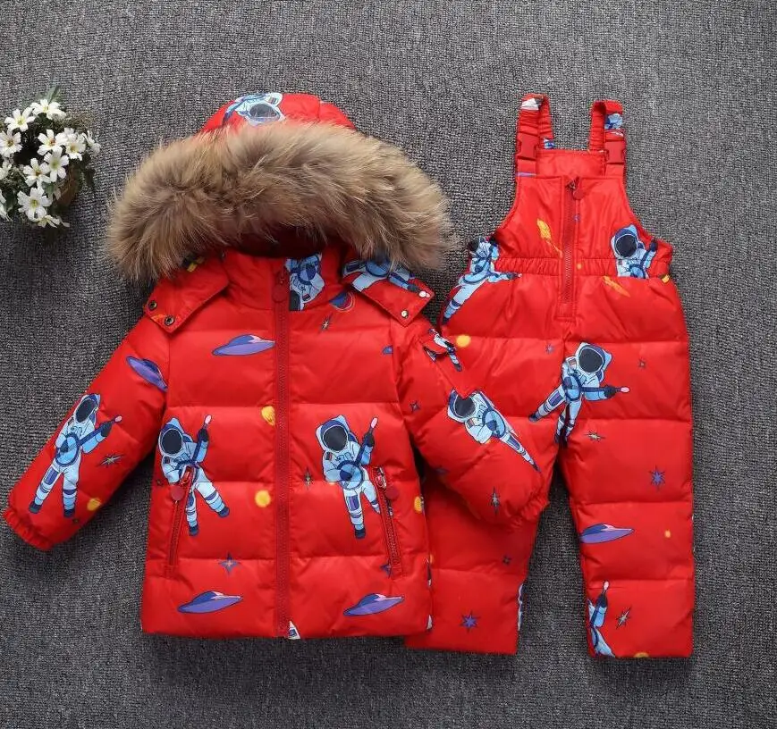 Зимние теплые куртки-пуховики для малышей, штаны пуховик с большим меховым капюшоном для маленьких мальчиков+ штаны с подтяжками, пальто для маленьких девочек-25 градусов - Цвет: Model 3  Red 2