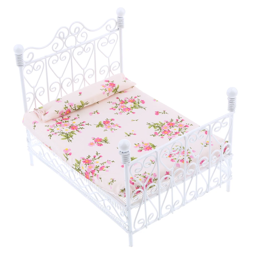 1:12 Dollhouse Miniature Metal European Retro Double Bed Bedroom Furnitures Pretend Play Classic Toys for Children Birthday Gift
