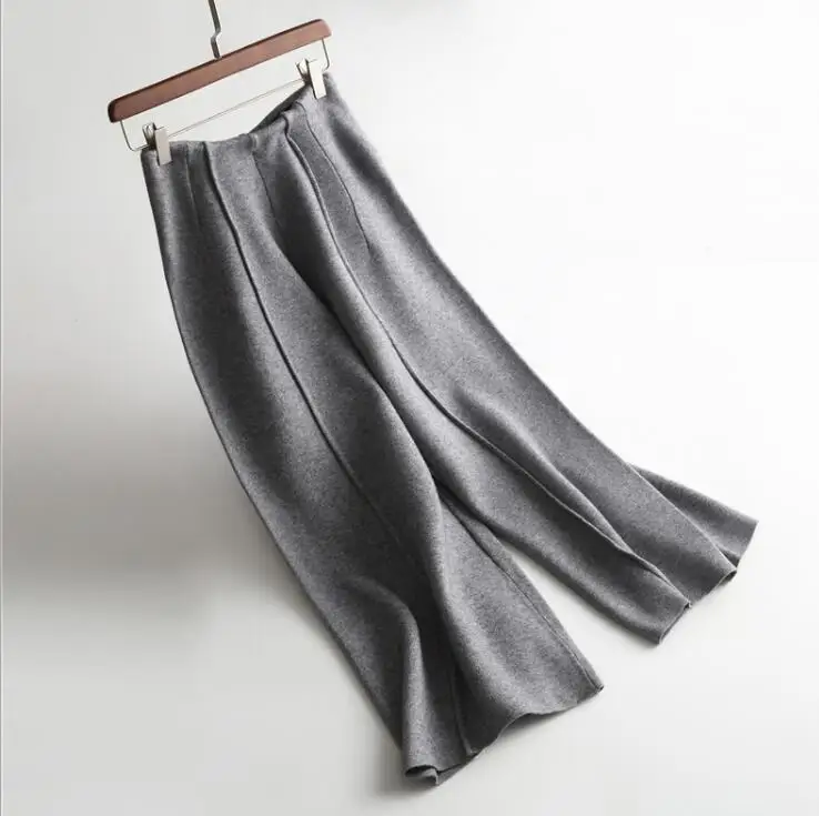 

Women Knitted Cashmere Loose Pants E1020-002