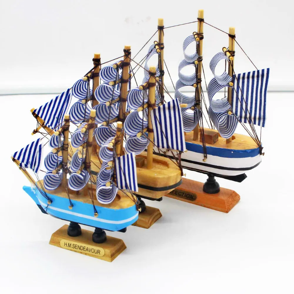Hot Sell Wooden Mini Simulation Sailing Boat Model Statues