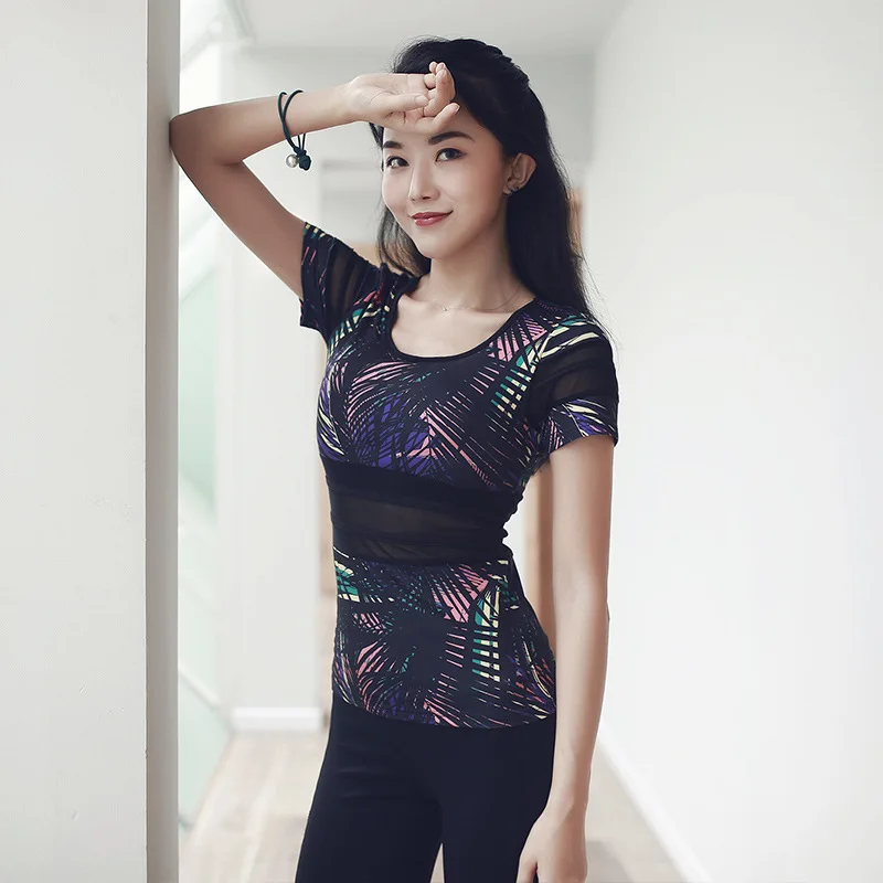 

Women Short Sleeve Flower T-shirt Female with Chest Pad Dress Net Yarn Speed Dry Top Sports Running T-Shirt