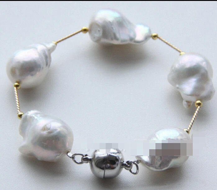 

001611 WOW!! Natural white Baroque Reborn Keshi pearls bracelet magnet