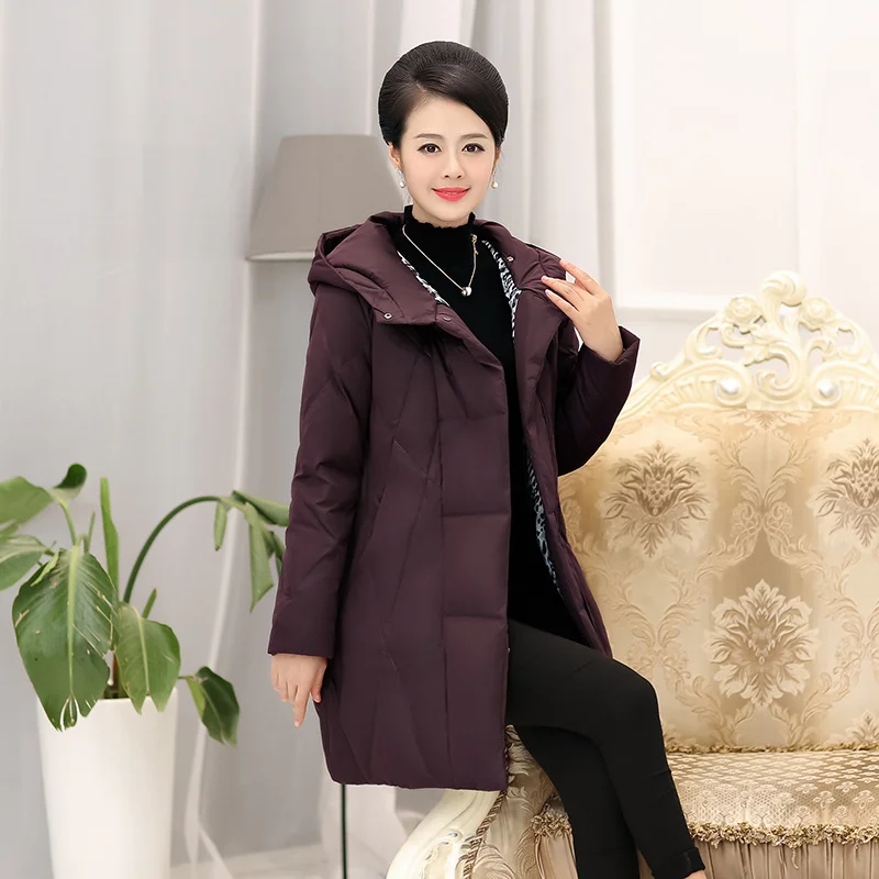 Теплые утолщенные женские зимние куртки из 65% белого утиного пуха с капюшоном размера плюс 5XL, Женское пальто, зимняя длинная парка для мам - Цвет: Фиолетовый