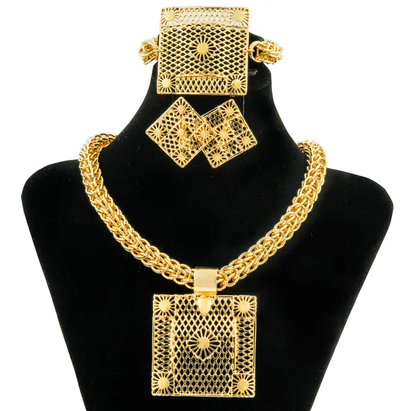 

2019 Fashion Big Jewelry Accessories Women Square Pendant Necklace Dubai Charm Bride Wedding Gold Jewelry Sets