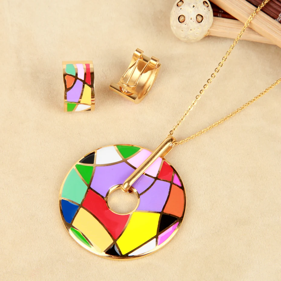 gold necklace  (2)