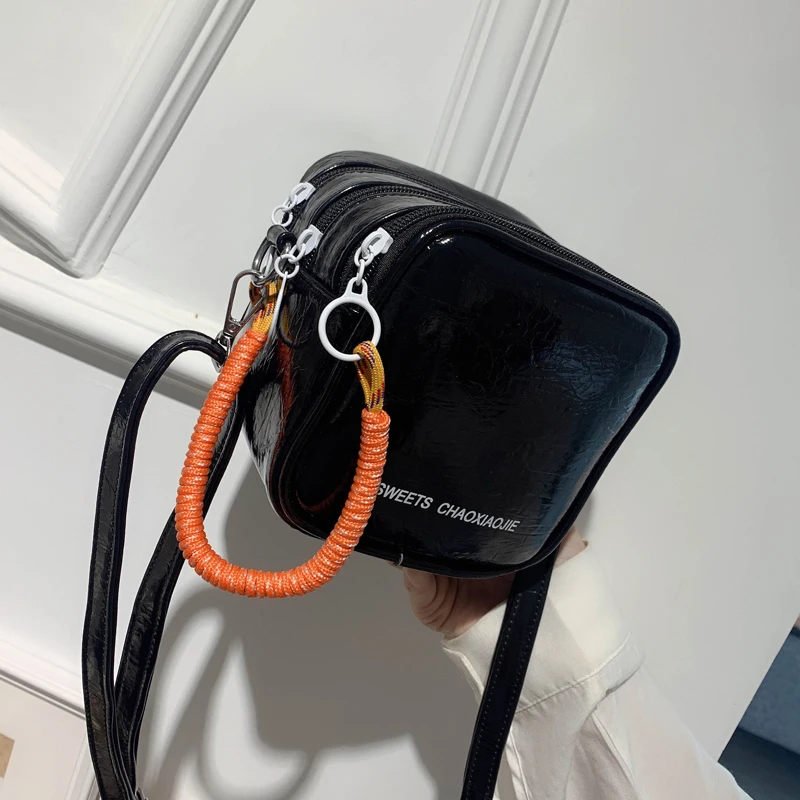 

Korea Crossbody For Women 2019 Fashion Chic Letters Small Square Bag Simple Shoulder Messenger Bag Lady Party Clutch and Purse