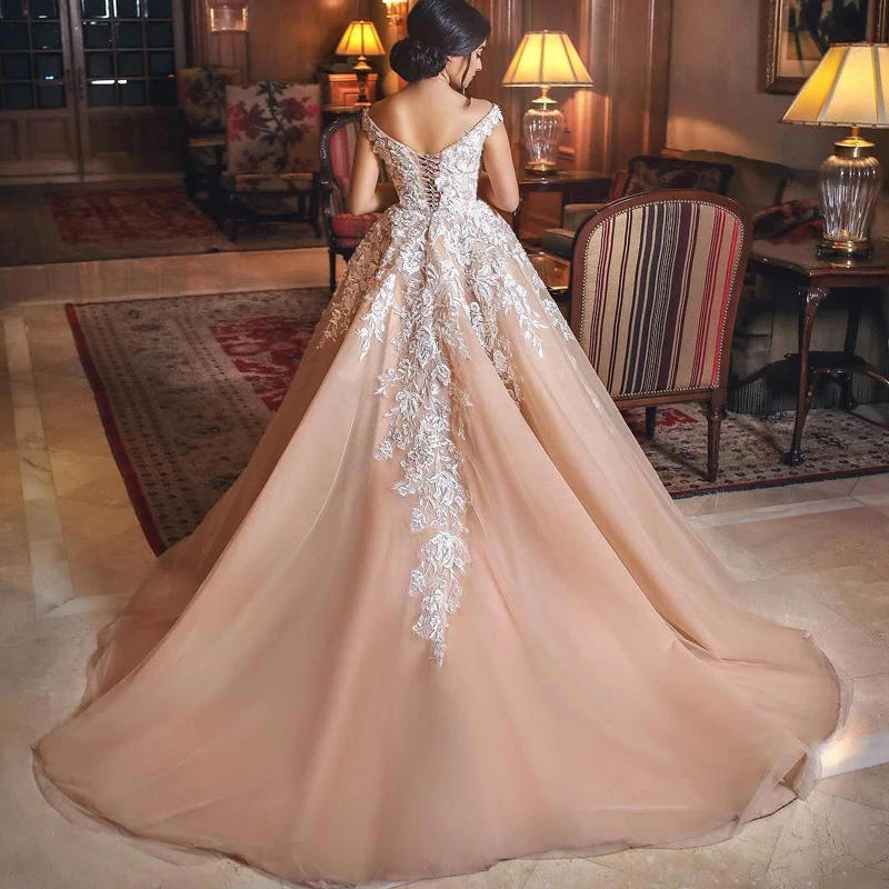 2018-gorgeous-champagne-ball-gown-evening-dresses-with-white-lace-appliqued-arabic-womenformal-prom-party-gowns-ba9294