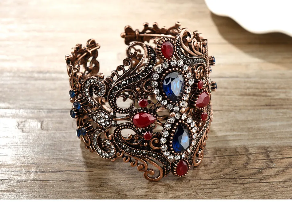 vintage-wide-cuff-bangle-green-color_03