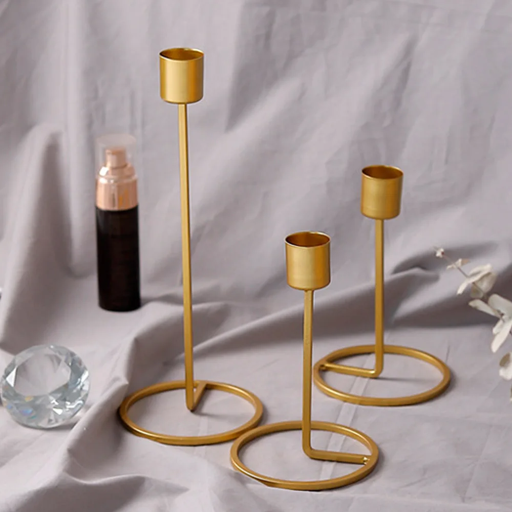 

Candle Holder Creative Home Wedding Decoration Gold Single Head Iron 3D Geometric Candlestick Romantic Table Decor
